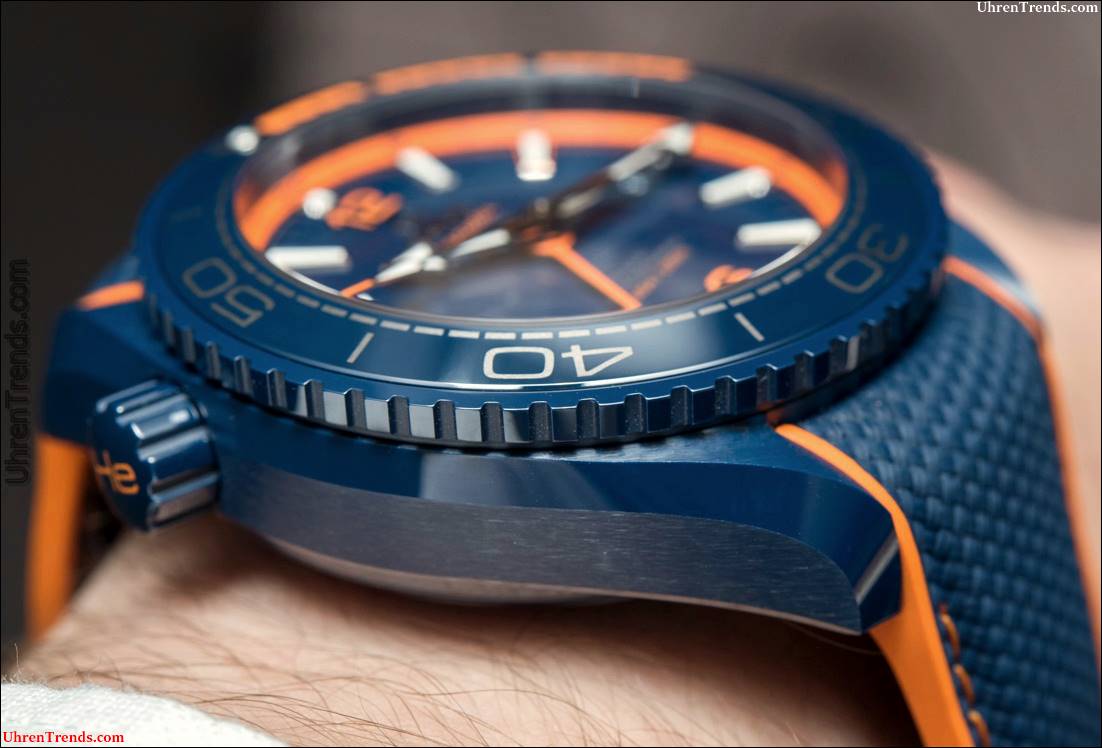 Omega Seamaster Planet Ocean Große blaue Keramik GMT Uhr Hands-On  