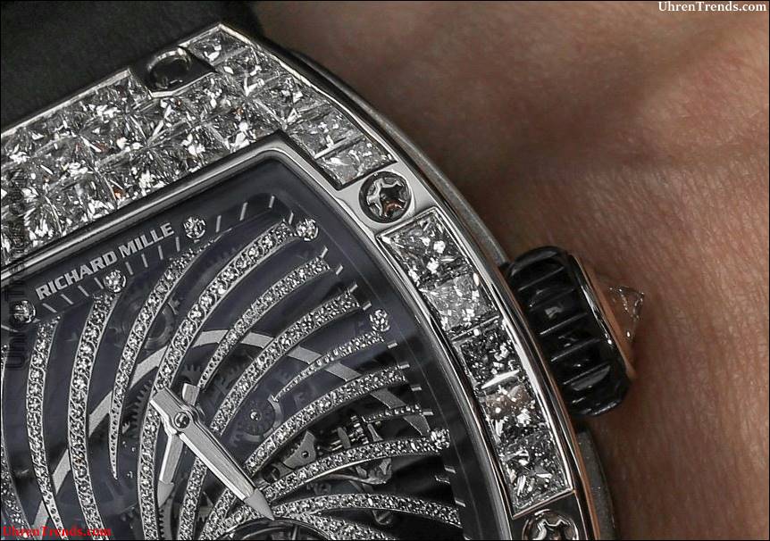 Richard Mille RM 51-02 Tourbillon Diamond Twister $ 900.000 + Uhr für Frauen Hands-On  