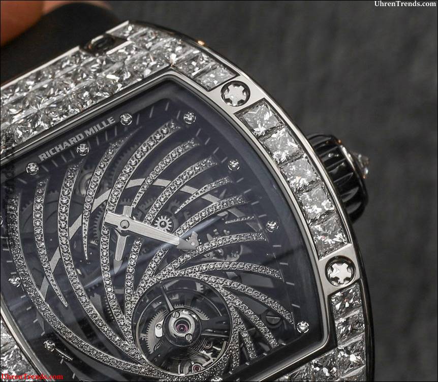 Richard Mille RM 51-02 Tourbillon Diamond Twister $ 900.000 + Uhr für Frauen Hands-On  