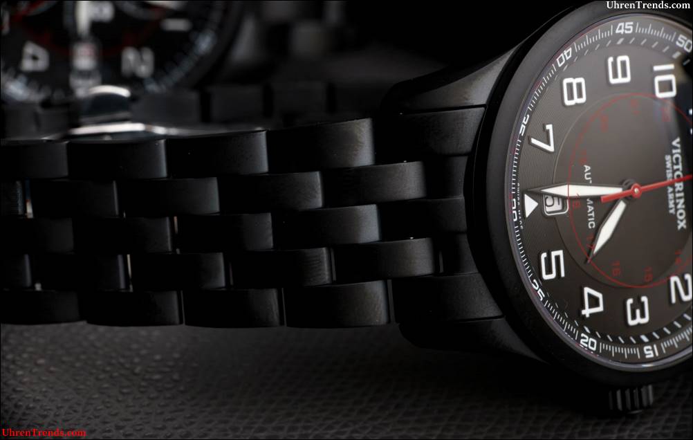 Victorinox Swiss Army Airboss mechanische Black Edition Uhr auf Armband Follow-up Review  