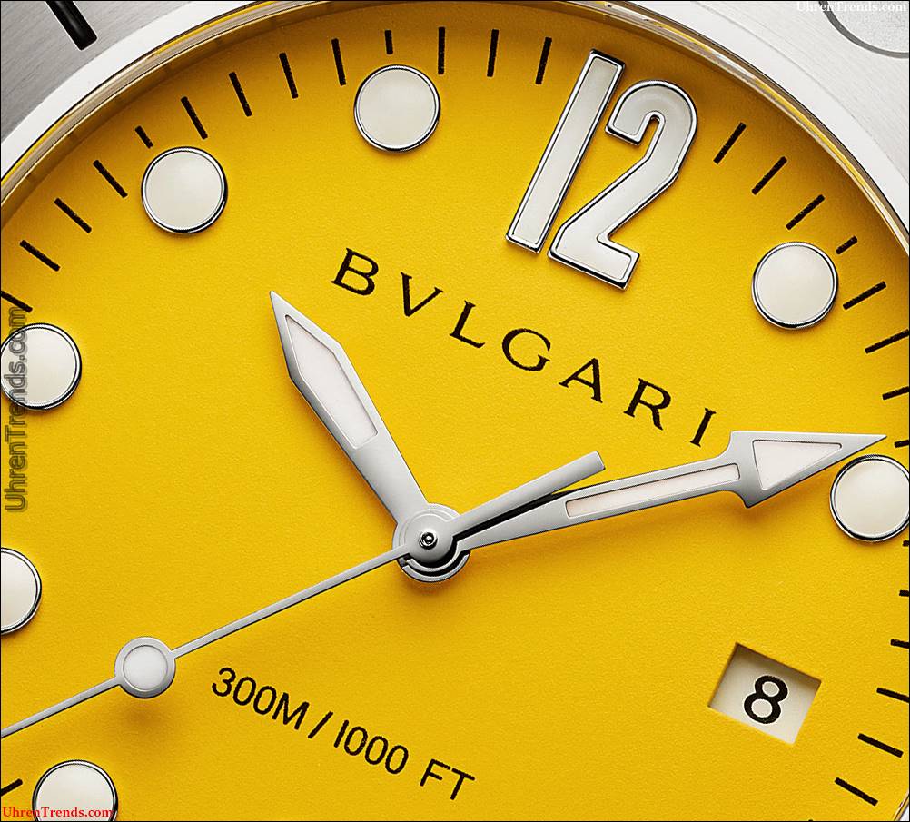 Bulgari Diagono Scuba Uhr in fröhlichen Farben  