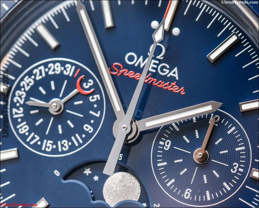 Omega Speedmaster 'Blue Seite des Mondes' Co-Axial Master Chronometer Chronograph Mondphase Uhr Hands-On  