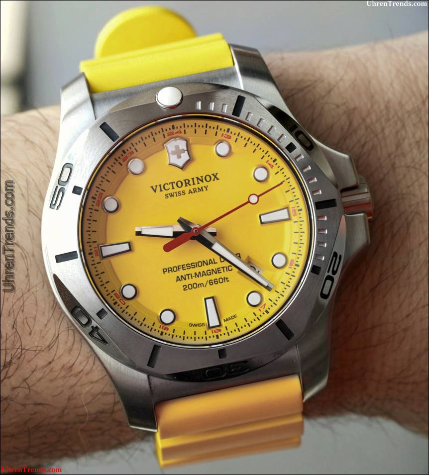 Victorinox Schweizer Armee INOX Professional Diver Watch Review  